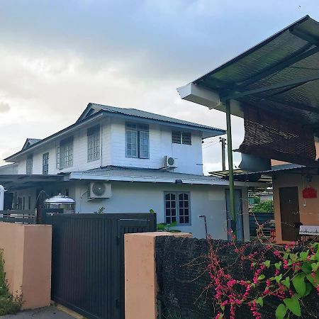 Merdeka Guest House 2 Kuching Exterior photo