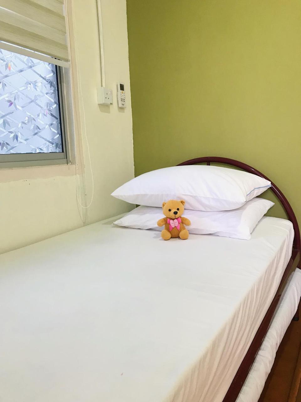 Merdeka Guest House 2 Kuching Exterior photo